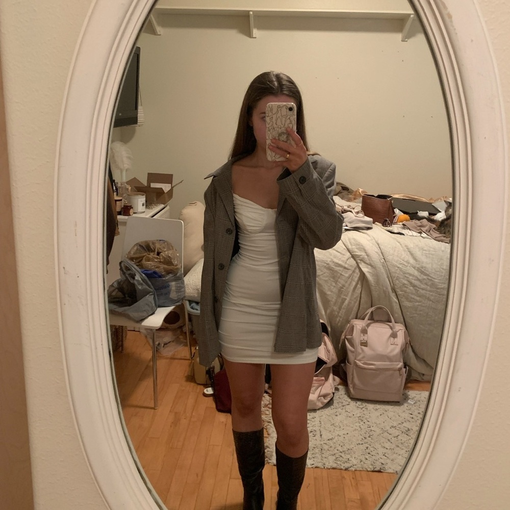 Gray Plaid Oversized Blazer - Picture 10 of 11